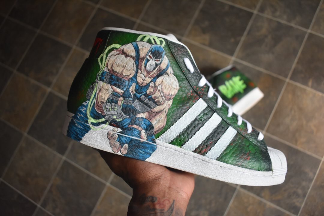 KyngRed_Kustomz's tweet photo. Bane.. @AngelusBrand #art #artist #bane #batman #dc https://t.co/cmuIUgUpAe