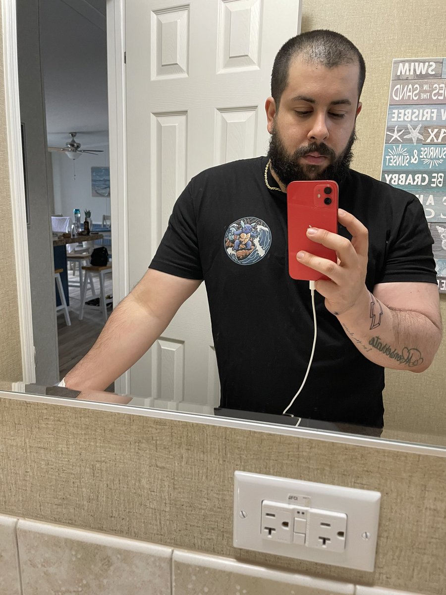 5ecretsBX's tweet photo. Decided to throw on one of my @nostalgiacult tees. https://t.co/k6gMT0D1dn