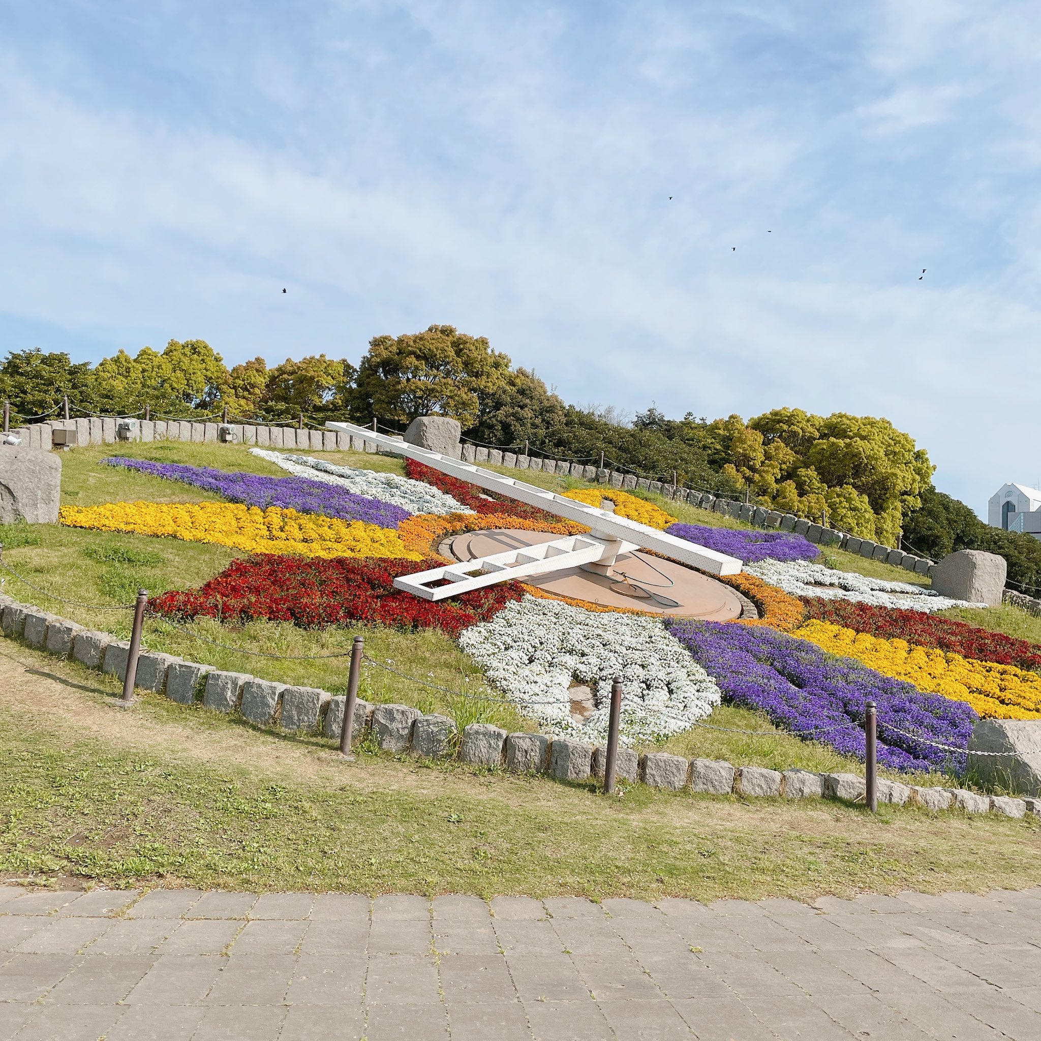 あっきー 鬼滅祭のスタンプラリー設置中 幕張海浜公園花時計前だよー 鬼滅祭 T Co Ry5c6ftdxr Twitter