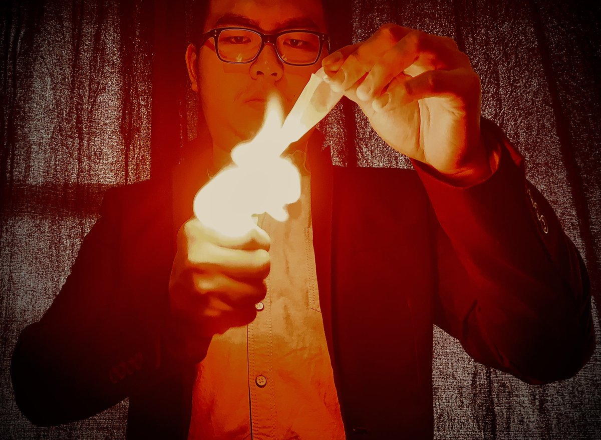 SpencerMagic's tweet photo. Don’t play with fire 🔥
#patrickspencermagic #patrickspencer #magic #magician #fire https://t.co/1QQG2kWfxh