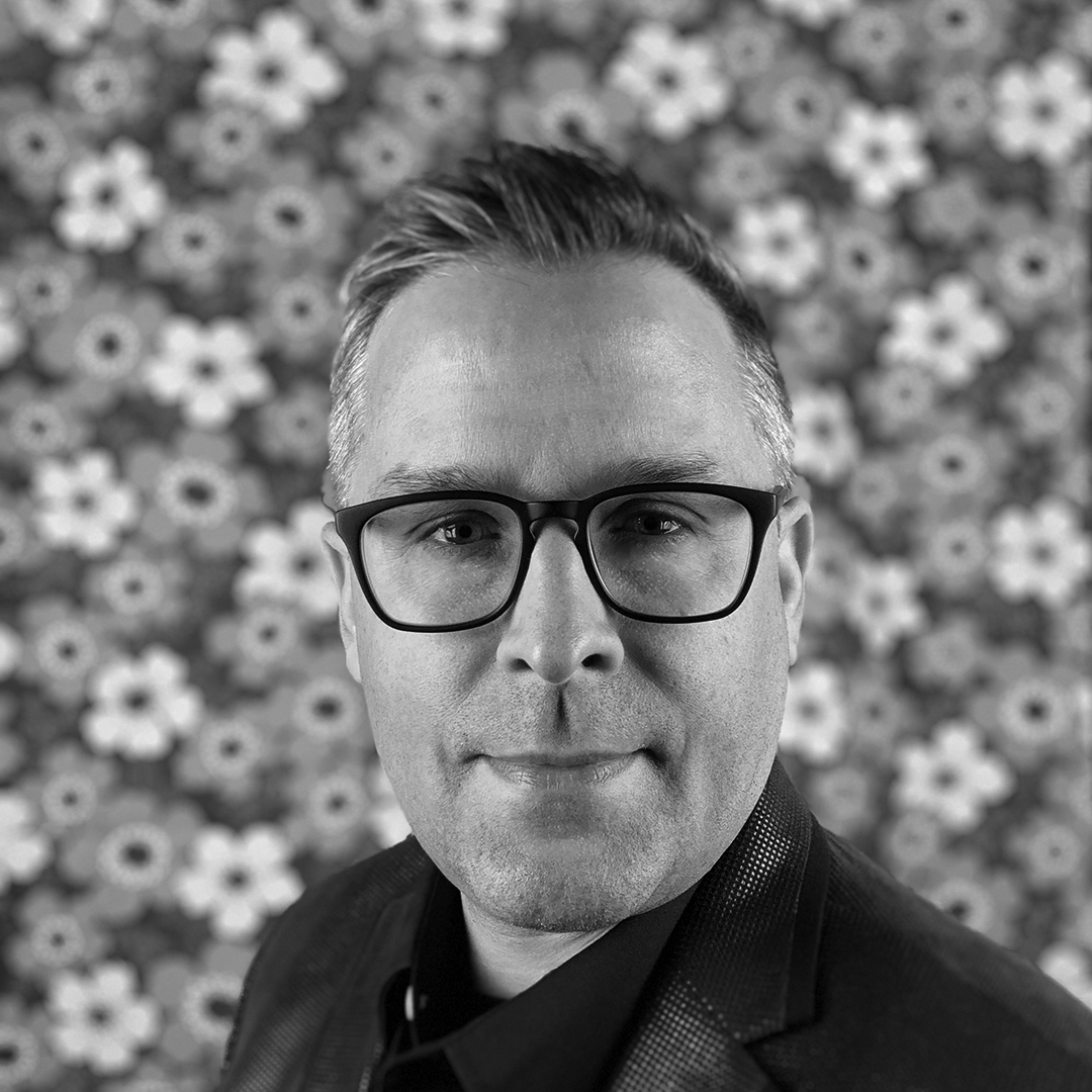 mplsdesignshow's tweet photo. The first of the weekend's designers is Jesse Quam.

"I’m a web designer and artist living in Minneapolis, MN. I’ve been creating uplifting and playful work throughout my artistic career."

#Minneapolis #minneapoliscollege #GraphicDesign #web #print https://t.co/FLWMYYJP7Y