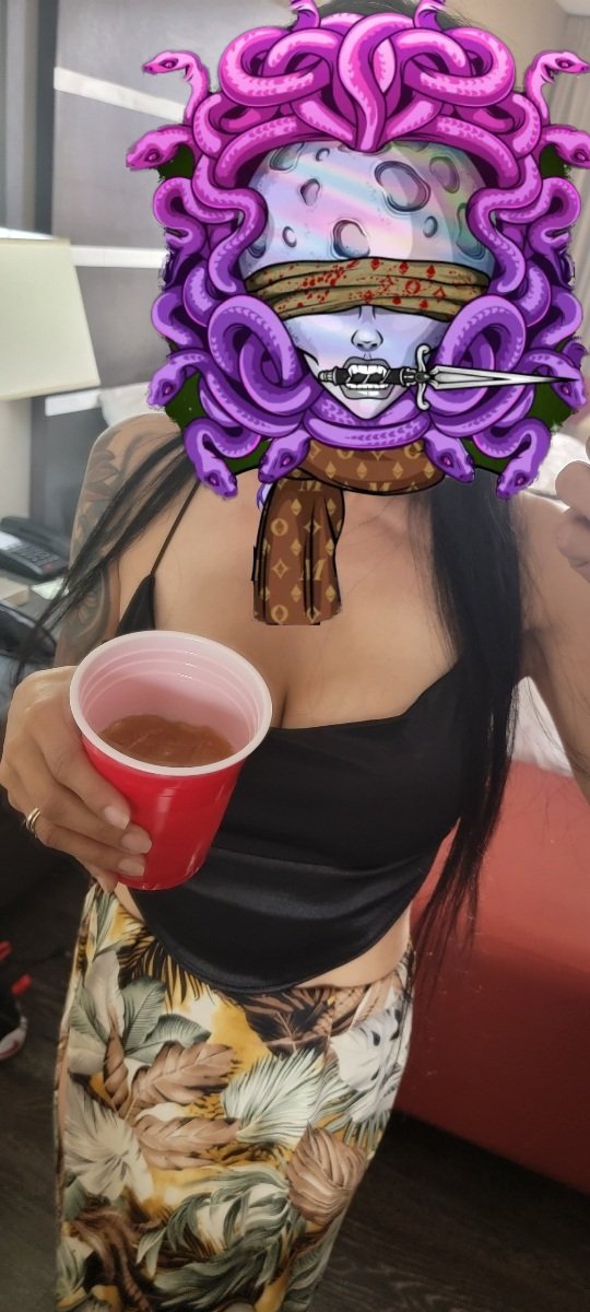 Cheers to the Dusa family! @moondusa @drastikOJ