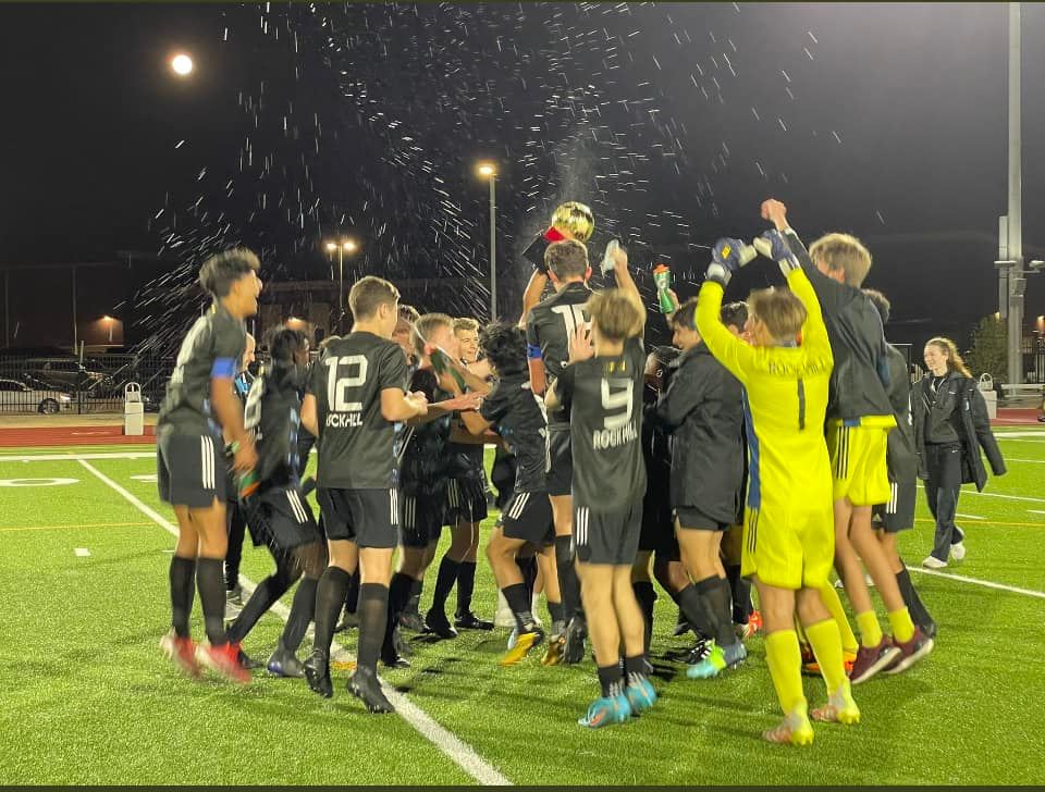 ETCexchange's tweet photo. Student Highlights🌟
We are excited to announce that Roberto Lobo Garcia was named to second team all district for his varsity soccer team. They had a winning season. ⚽️🏆Congrats on winning the state championship! #etcexchange #hostfamily #exchangestudent #etc https://t.co/VggfVECURU