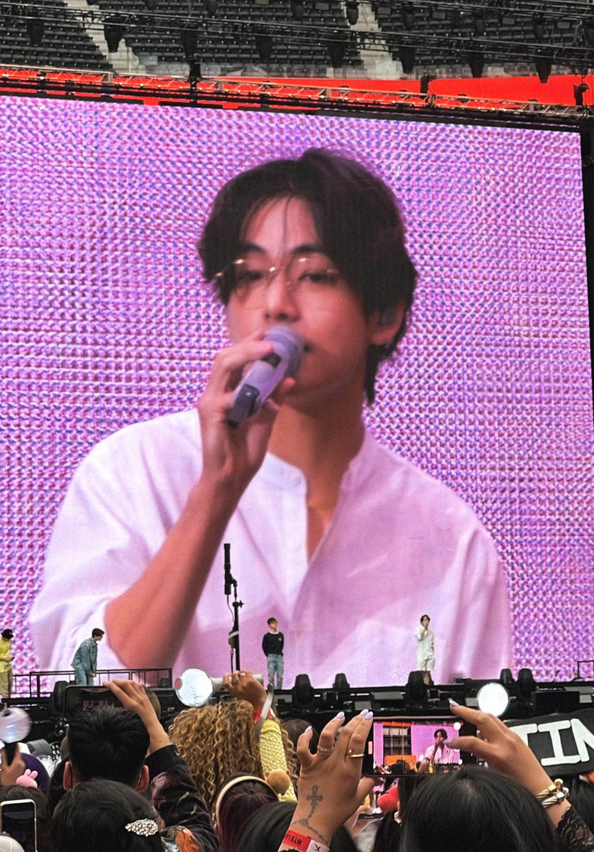 taeteland's tweet photo. he’s wearing glasses 😭 so beautiful https://t.co/BuR6rJ4B6r