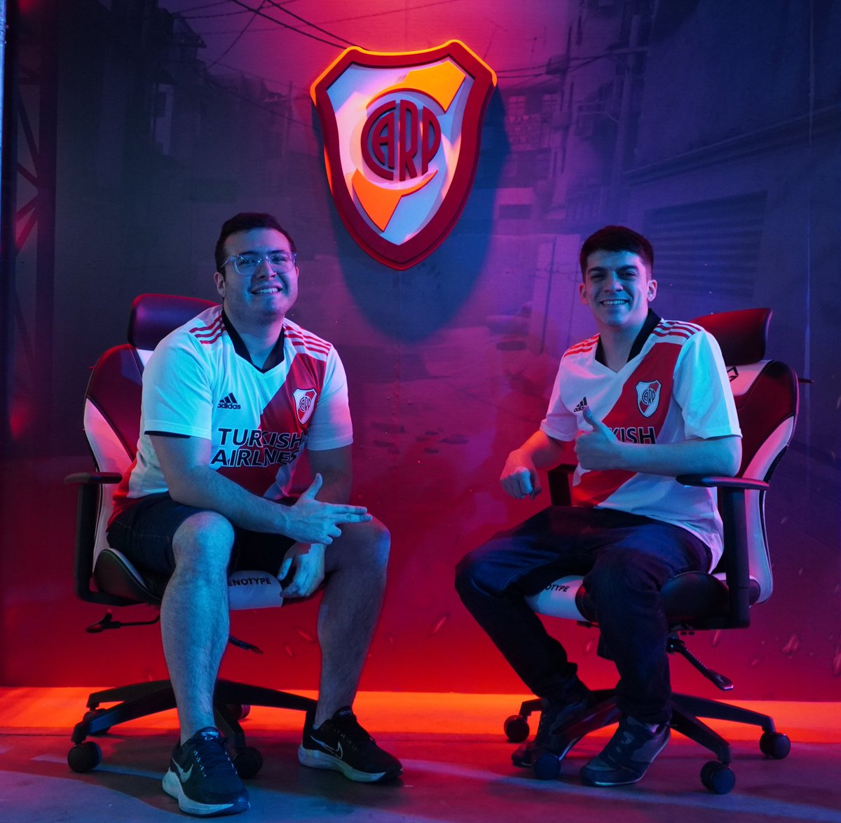 Siempre cómodos 😎 <a href="/genotypechairs/">Genotype Chairs Argentina</a> 

#VamosRiver ♥