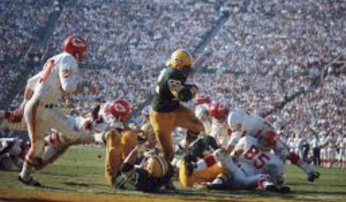 Darren Rovell on Twitter "Tonight’s USFL game is the first pro
