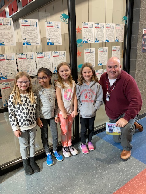 suptfinch's tweet photo. Thank you to the second grade team at Apple Valley Elementary for inviting me to read aloud. Reading makes you smarter! #WestValleyReads @WVSD208 https://t.co/ECLi3DQ5E9