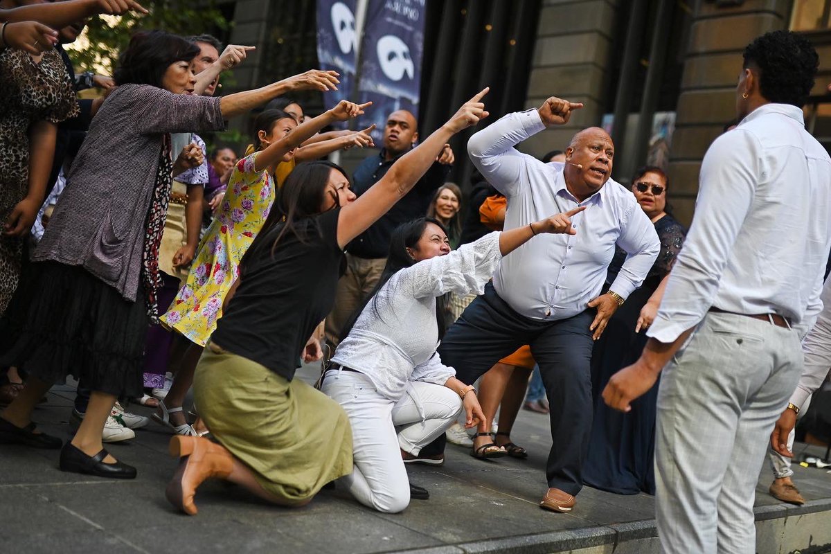 SaphorePhoto's tweet photo. Christian worshippers from Wesley Mission reenact the steps of Jesus Christ as part of a sacred street theatre performance during Good Friday Easter celebrations in Sydney, Australia. #easter #goodfriday @anadoluimages https://t.co/ureAUMFeyy