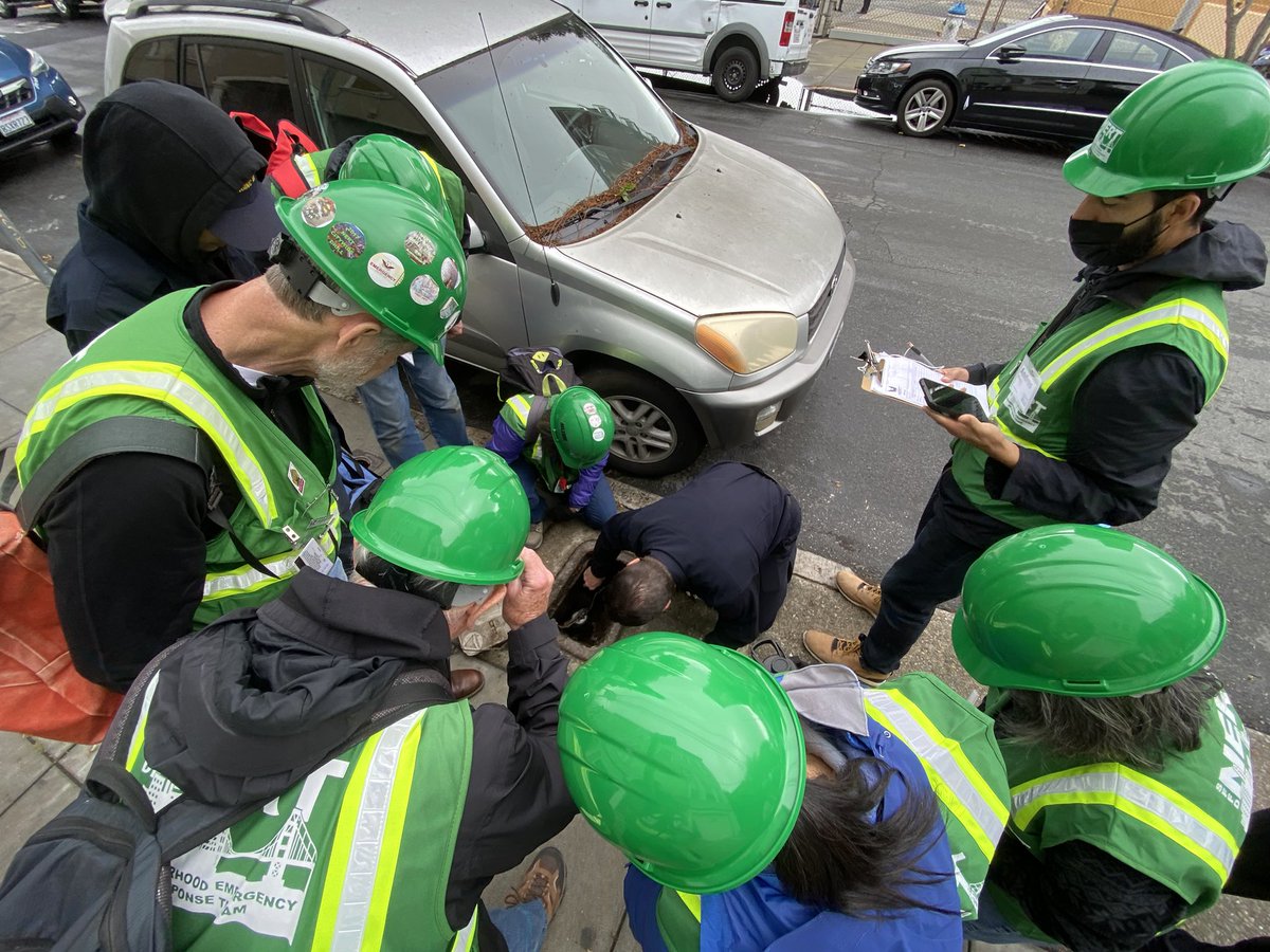 @MySFPUC water is too good to waste! @SFFDNERT members review utility control techniques for use in disaster response with @SFFDPIO @SFFFLocal798 #ready #resilientcommunity