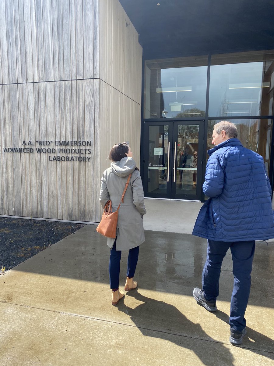 Grateful to be in Corvallis today to see what the $449,000 grant <a href="/SenJeffMerkley/">Senator Jeff Merkley</a> &amp; I secured will mean for <a href="/OregonState/">Oregon State University</a> &amp; <a href="/uoregon/">University of Oregon</a>’s Tall Wood Design Institute. These students &amp; researchers are leading the way on engineering sustainable wood products like cross-laminated timber.