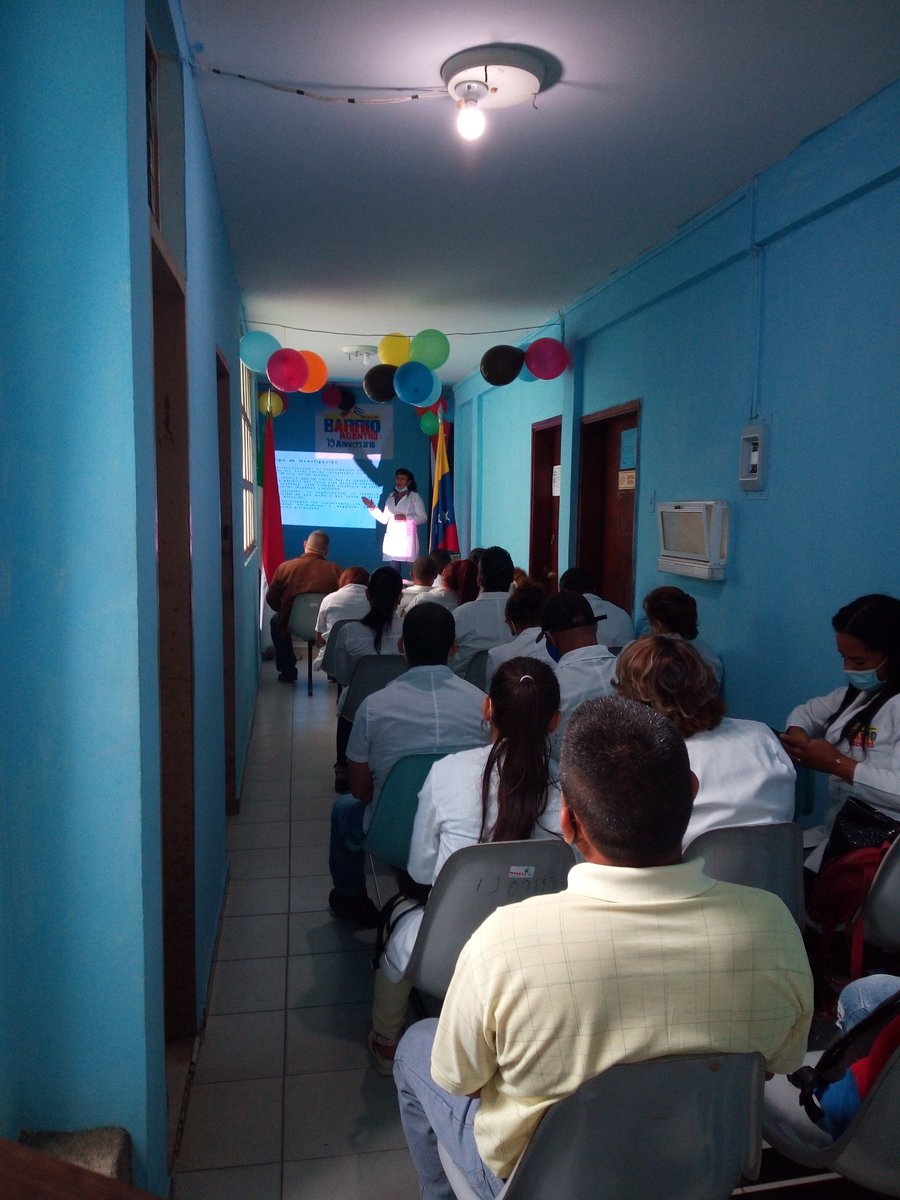 CdiEscuque's tweet photo. Desde distintas esferas realizando jornada científica juntos a nuestros hermanos venezolano
@cubacooperaveTR 
@cubacooperaven 
#19AniversarioBarrioAdentro 
#SomosCuba https://t.co/RMUjZ4E8UF