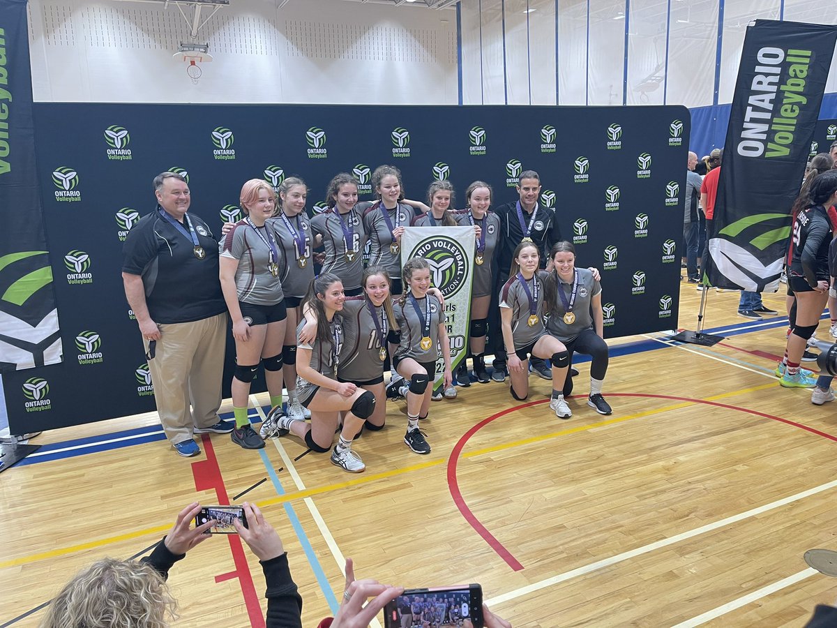 mikemorreale18's tweet photo. Proud dad alert! My daughter and her team just won the provincial volleyball championships. #1 in Ontario. ❤️❤️🔥🔥🔥 Hamilton team beat a Toronto team - Just like old times 😉. https://t.co/HyL5UImf0U