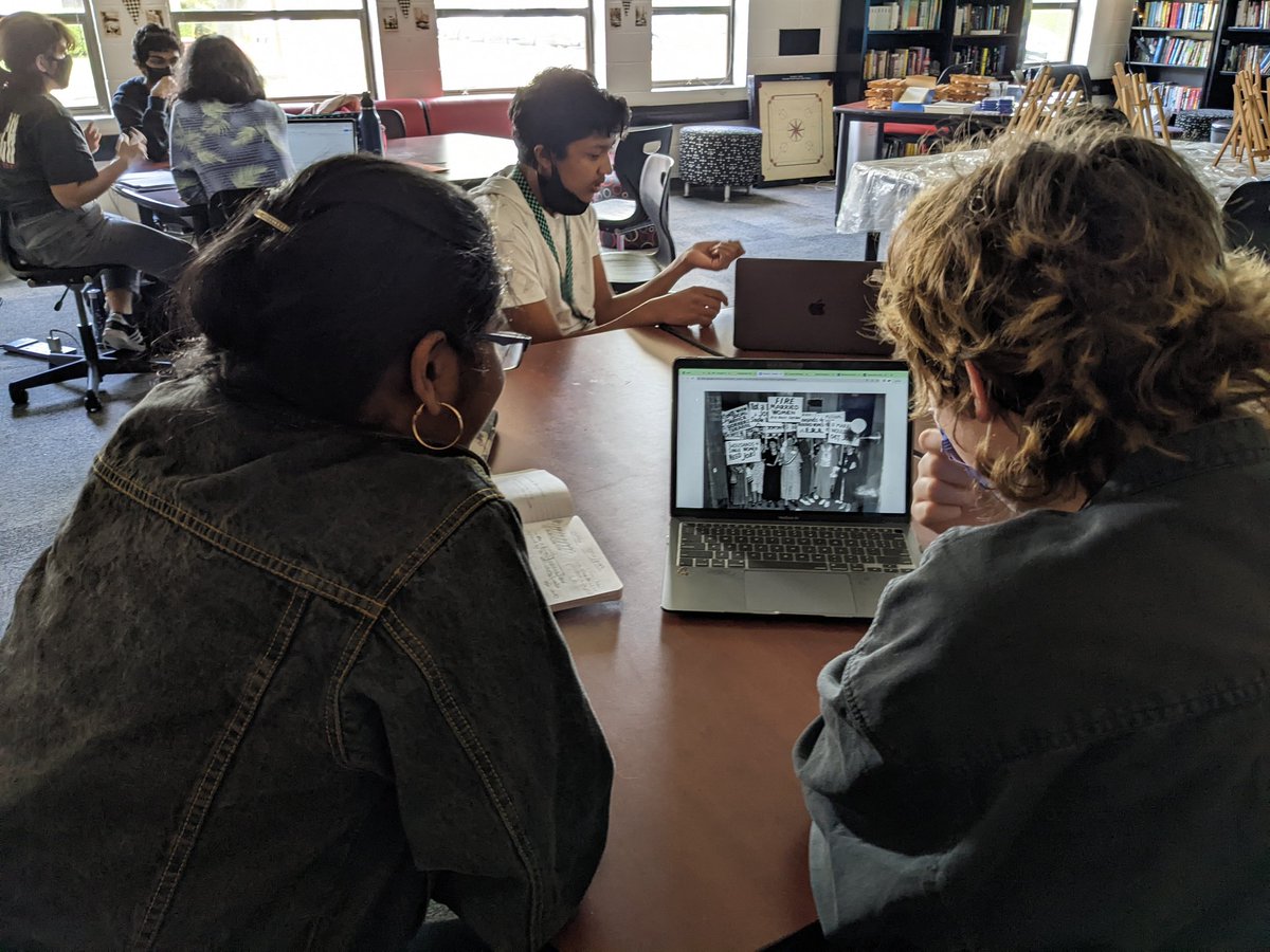 they_lead's tweet photo. AP Seminar PQS....they say it was a very productive Flex Friday Session! #flexfriday #newtechhigh #bestlearners #apseminar #peerreview #praisequestionssuggestions @NewTechCoppell https://t.co/MFLrecioHw