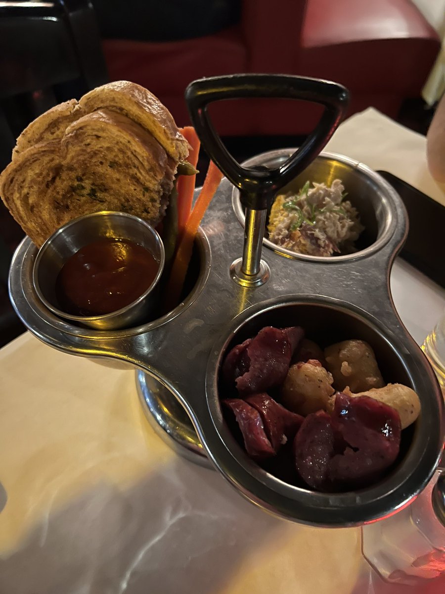 Candace S tweet media