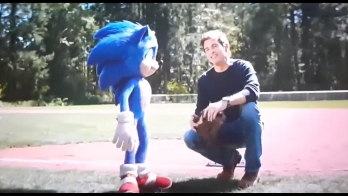 Another moment that I adore in Sonic The Hedgehog 2 is Sonic calling Tom 