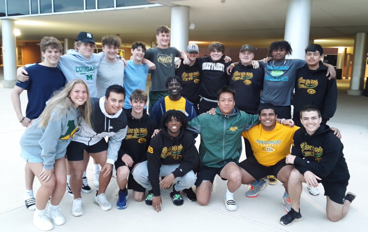 Thanks to this awesome 🏈 group that will be "Egging" houses this evening so the young children of Montgomery will wake up on Easter 🐇 morning to their own personal 🥚 Hunt‼
<a href="/PrincipalPino/">Heather Pino-Beattie</a> 
<a href="/MHSCougarSports/">MHS Athletics</a> 
<a href="/MHSPTSA1/">MHS PTSA</a> 
<a href="/MontyRec/">MontgomeryRecreation</a> 
<a href="/Ppal_Delgado/">Cory Delgado</a> 
#HappyEaster 
#GoCougars