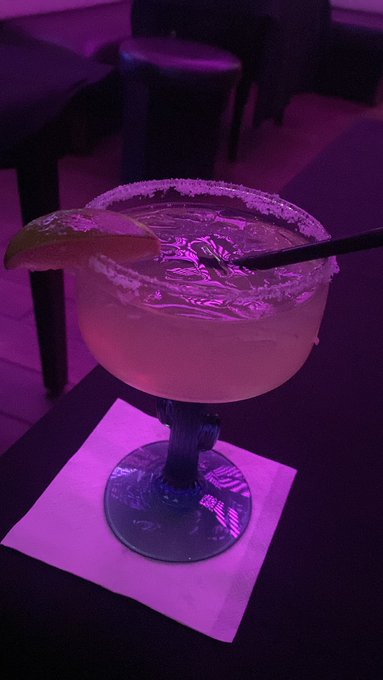 Ok tequila won. Casamigos margarita 💜 https://t.co/roQECjht2X<a href="/tag/mvsales"class="tags"><span>#mvsales</span></a><a href="/tag/vipfanclub"class="tags"><span>#vipfanclub</span></a>