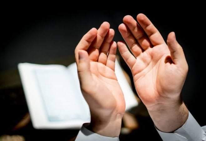 EejuLone's tweet photo. Astagfirullaha rab-bi min kulli zambiyon wa-atoobuilaiyh 

      I ask for forgiveness from Allah, for every sin I have committed. 
#ramadan #Ramzan #sehri #islam https://t.co/0RGQ6X8L2Q