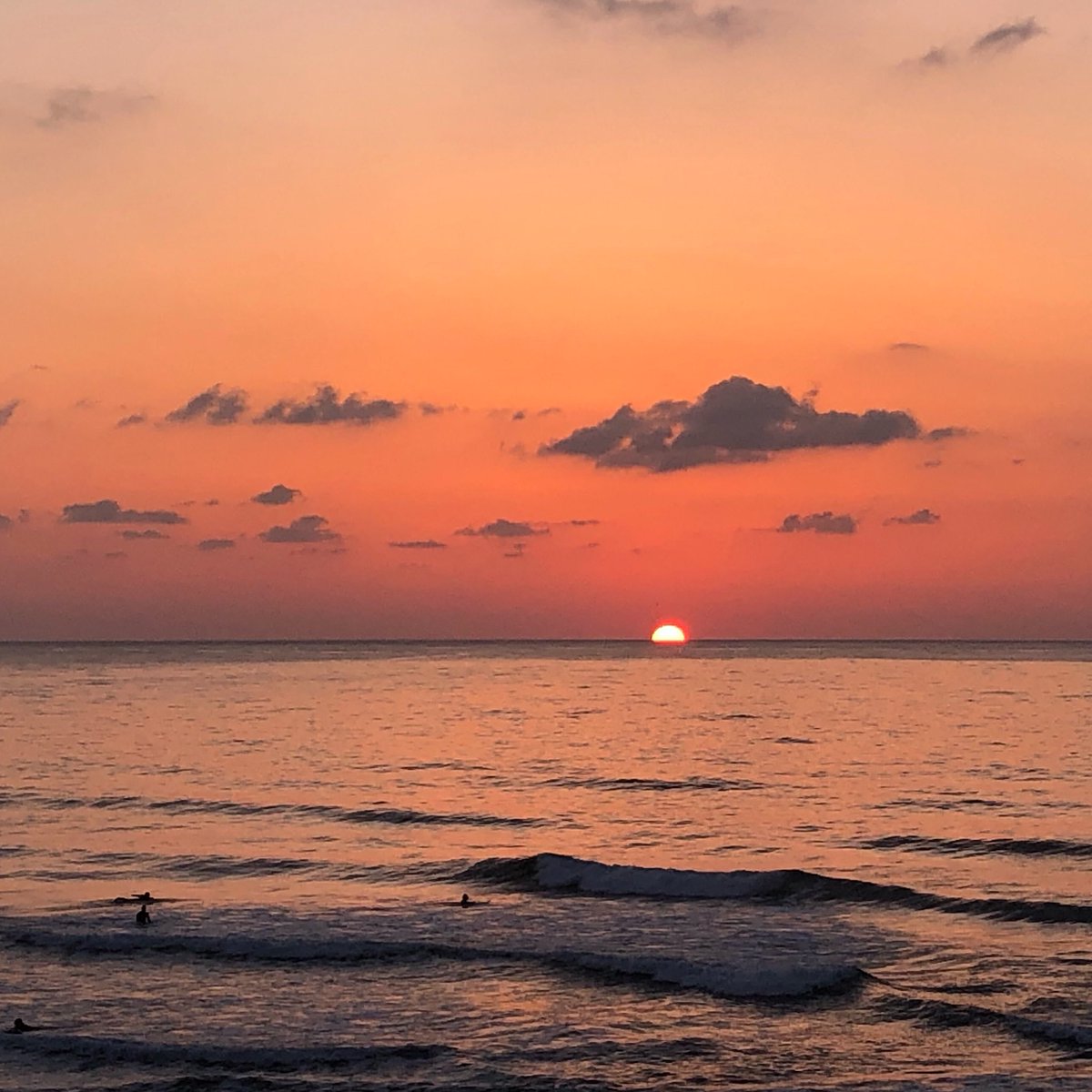 dic_urouro's tweet photo. 波がどうだとかっていうのを上回るサンセットの気持ち良さ🌊20220416
#goodtimes #goodevening #goodsession #goodwaves #sunset #orange #chill #spring #looseandcruisin #surf #日本海 https://t.co/t427E9U9Rs