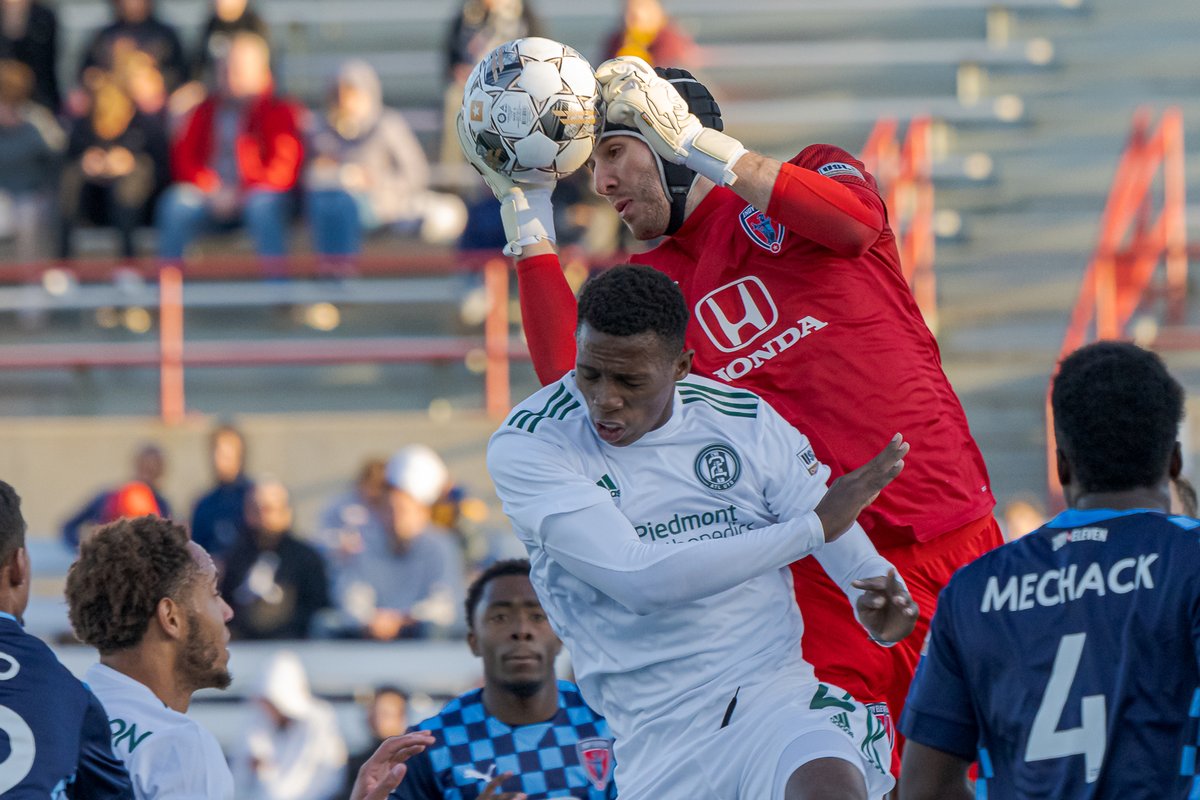 IndyEleven's tweet photo. And the 2nd half of #INDvATL is underway at #TheMike.
๐ธ @Bohvyn @schlotz1
๐ตIND 1:0 ATLโช๏ธ https://t.co/fWePM3mQJO