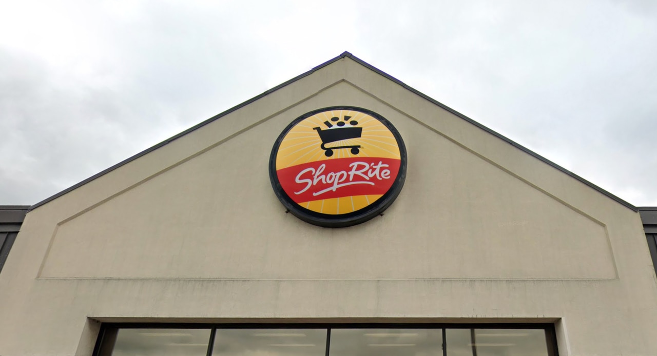on Twitter "What grocery stores are open on Easter 2022