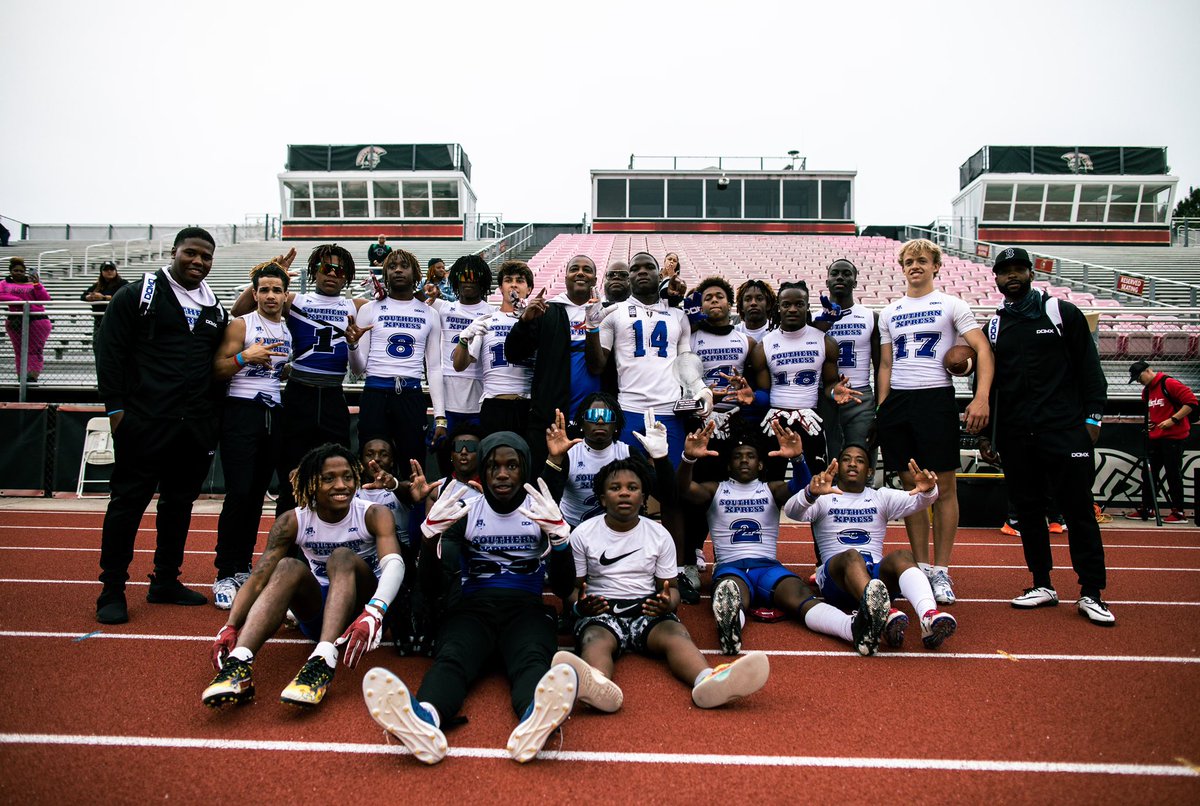 HustleInc7v7's tweet photo. Congrats to @SouthrnXpress SHUT’em Down 18U Division Winner‼️ https://t.co/THKWbuK1j1