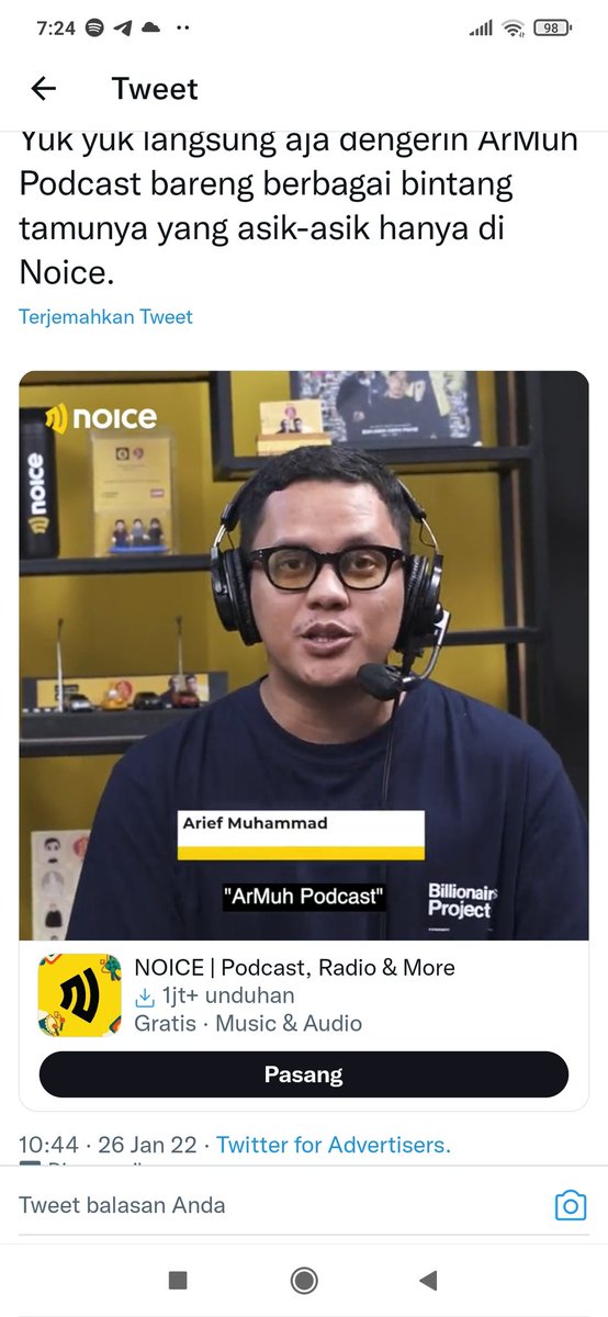 DimasKentt's tweet image. Penyanyi baru kah ini ? Muncul terus di timeline haha