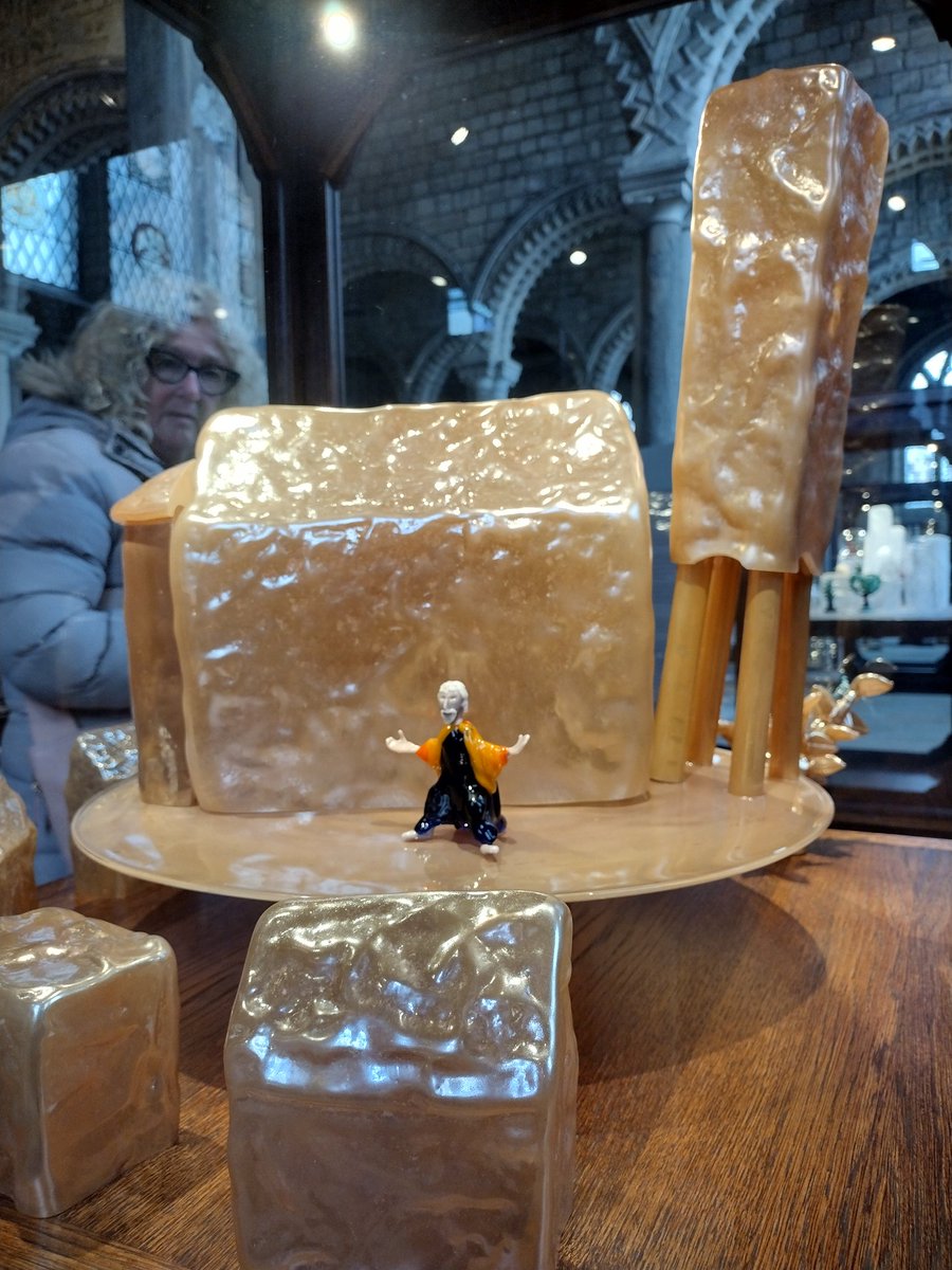 rood_girl's tweet photo. Belated conference shenanigans: drinks do at Durham U with @AmandaDoviak, space Cuthbert & trips to the Cathedral and Jarrow. #IIAC9 #medievaltwitter https://t.co/GIK5zXarn1