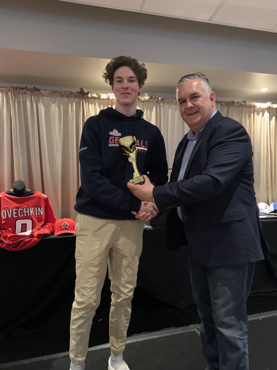 BNSGeneralsU15's tweet photo. Special thanks to the DJHL for a fantastic event for the kids.  Listening to Troy Ryan experiences coaching the women’s National team to Gold was inspiring.  Congrats to all but especially our MVP Elliott Wright and our teams Most Dedicated Leah Wicks https://t.co/wTOXIjhDaR