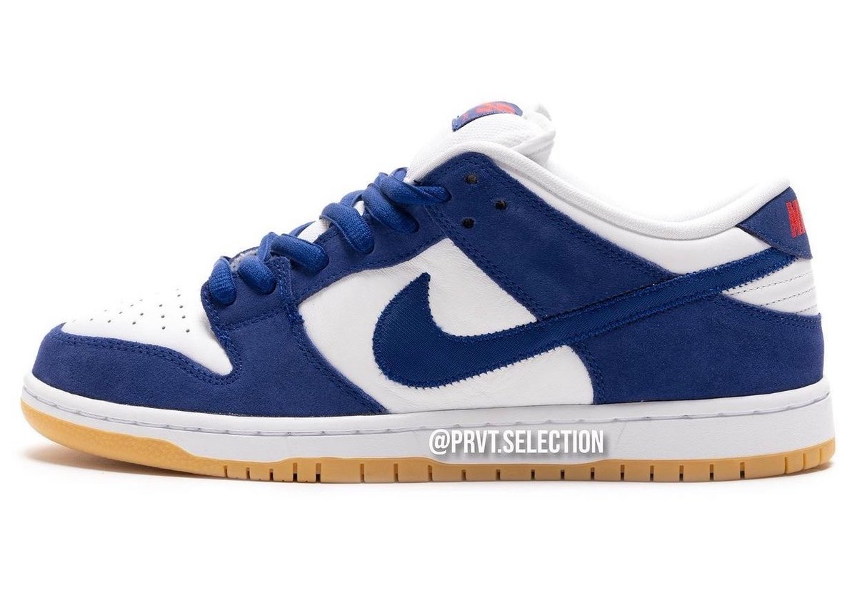 TheSiteSupply's tweet photo. Nike SB Dunk Low “LA Dodgers” 👟 

🗓️ Coming Soon

💸  $110

📸 prvt.selection IG https://t.co/EsEiEoFXWY