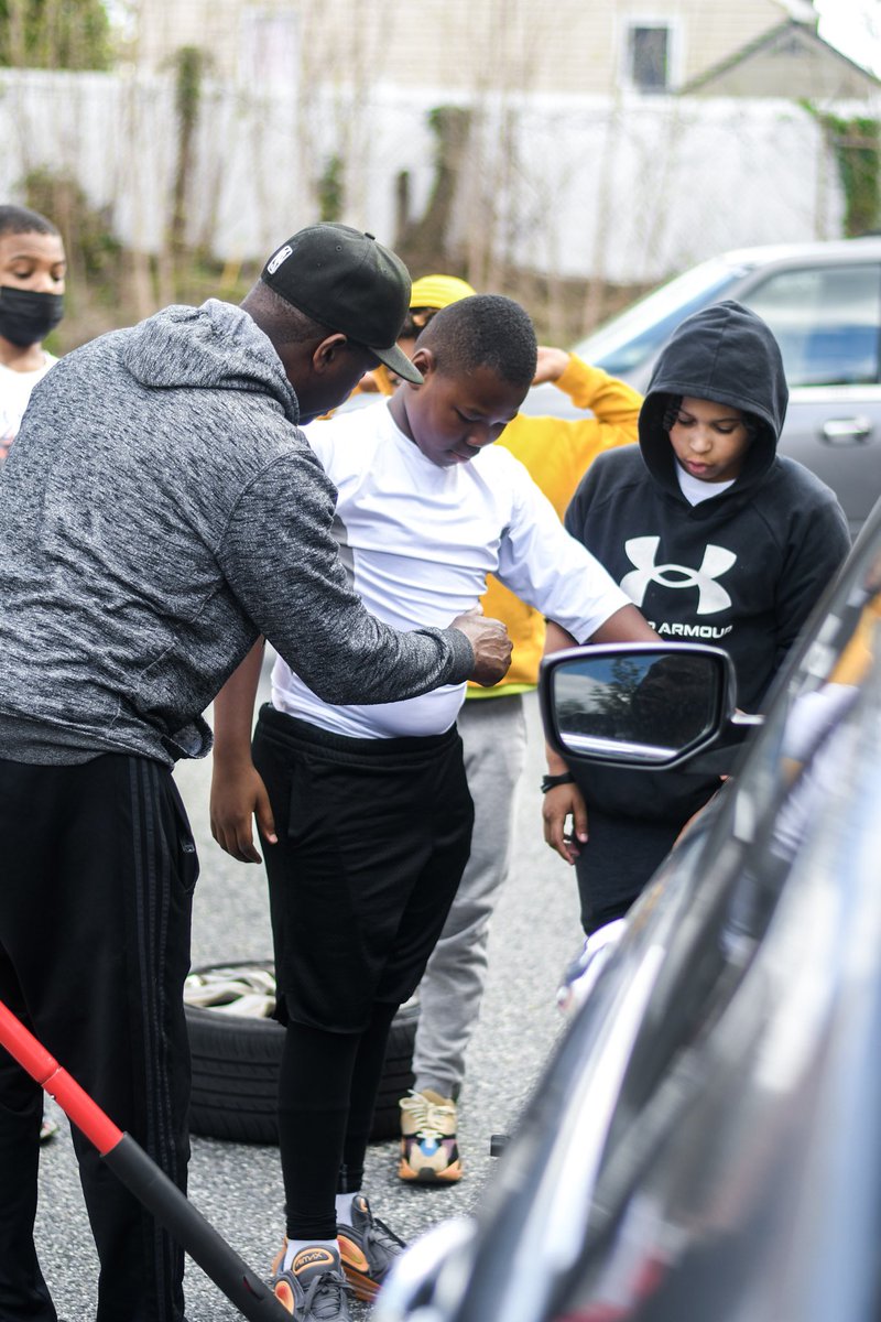 RDMPRP's tweet photo. Boys and girls Ages 6-12 learned how to change a tire today 🛠😀🚗 https://t.co/peu0dglugl