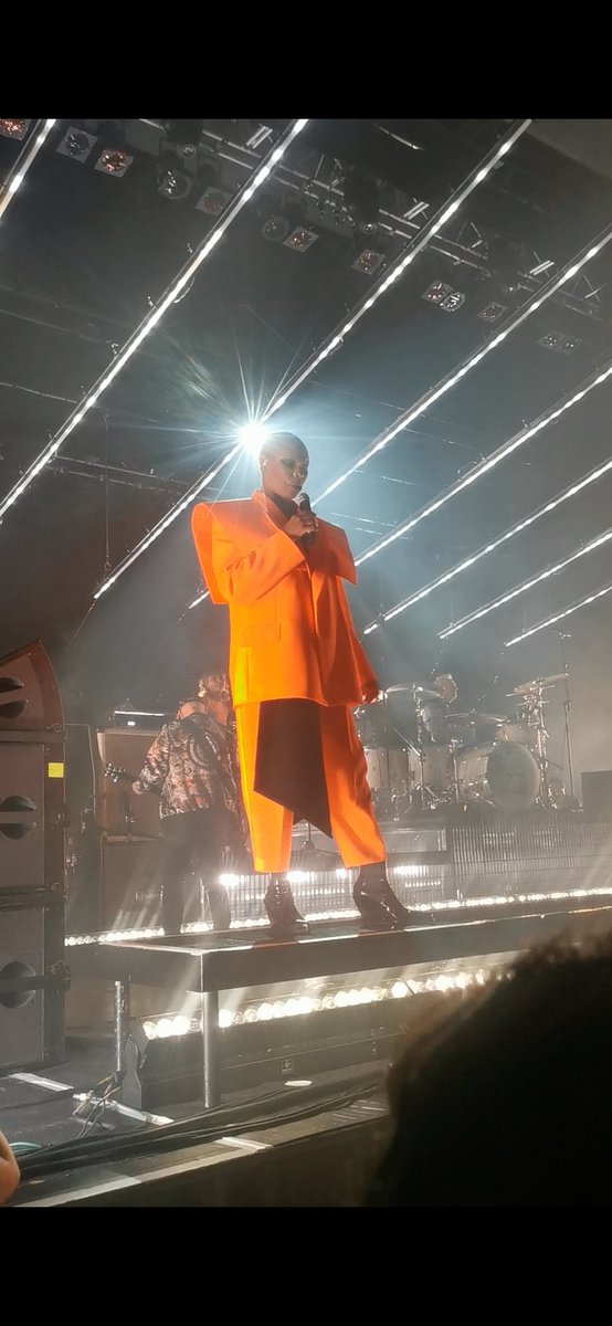 Been a cool 12 years since I last saw <a href="/SkunkAnansie/">Skunk Anansie</a> and <a href="/skinskinny/">skin (skunk anansie)</a> live but I've never seen a gig like that in @GuildfordTIC <a href="/GLiveGuildford/">G Live</a>. What a show!