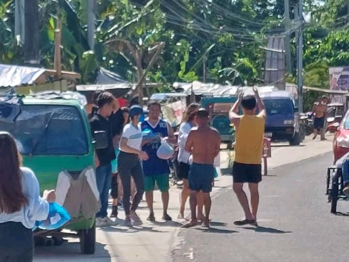 AtinIloilo's tweet image. Makakatanggap sila ng tulong, They Need water and Clothes we saw the area sobrang laki ng damage at makikita mo gaano kataas ang tubig during the typhoon. Sa gustong pang mag pa abot ng tulong please check our pinned post for details
@SB19Official  #SB19 #AgatonPH #CapizNeedsHelp