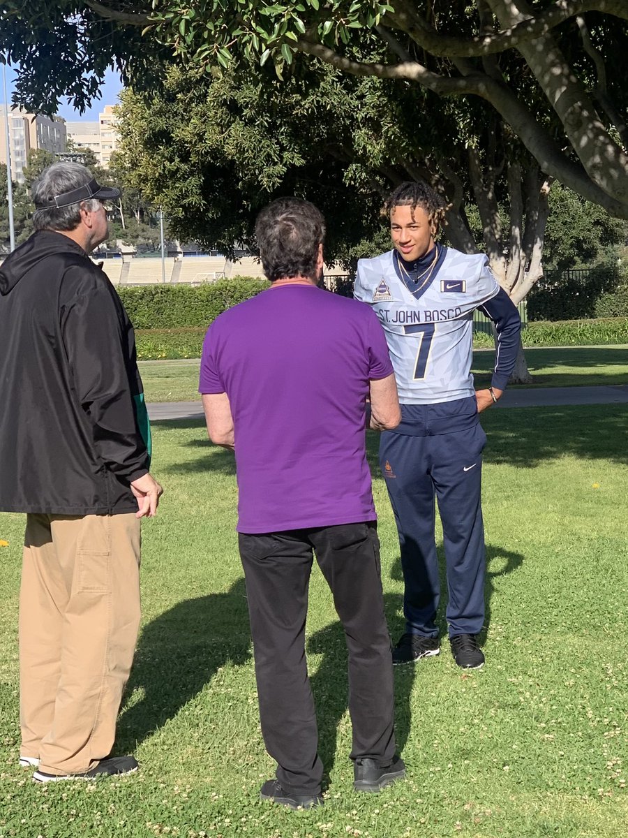 peypey_wood's tweet photo. Thank you Mr. Lemming for the unique and awesome opportunity to attend today’s photo shoot. I’m humbled and grateful to be selected as one of the top players in the state of California and to be a 1st Team All American. #LemmingReport #IJNIP https://t.co/Mltm5m4LMi