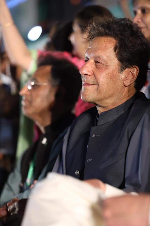 Philophobic29's tweet photo. 👑♥️

#امپورٹڈ_حکومت_نامنظور https://t.co/rblbzIqrxr