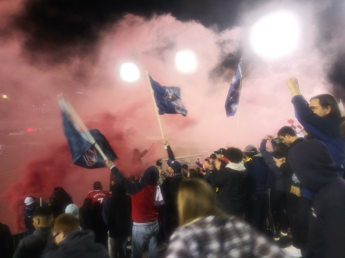 HTLegends's tweet image. Despite abysmal work from the referee, Indy 11 brought home the win!  #INDvATL #IndyForever #Indianapolis #Naptown