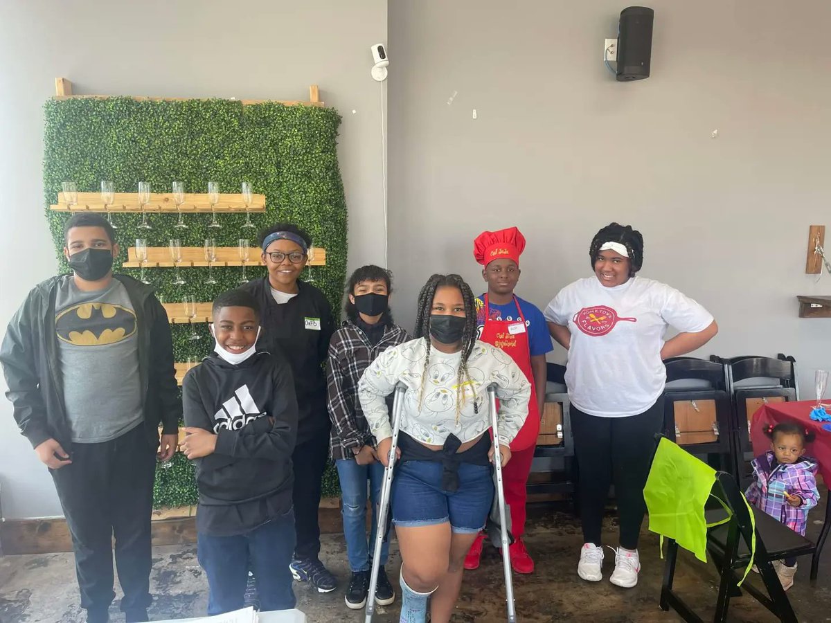 FlavorsOfKC's tweet photo. Had an amazing time with our students today, with our first ever "Kids and Teens Can Cook" Charcuterie Board Class! We would also like to thank @sumthingoodkc, for instructing as well!

Be sure to sign up for email alerts, for future events. Only at https://t.co/9GwBfxLOrM https://t.co/AgmXkn6OPH