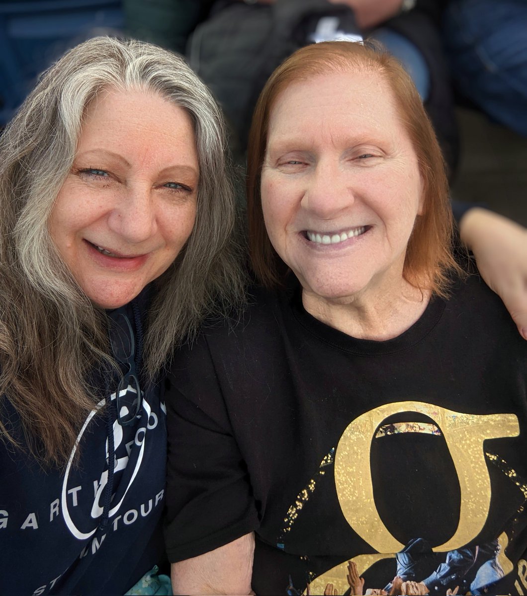 Becky Goppert tweet media