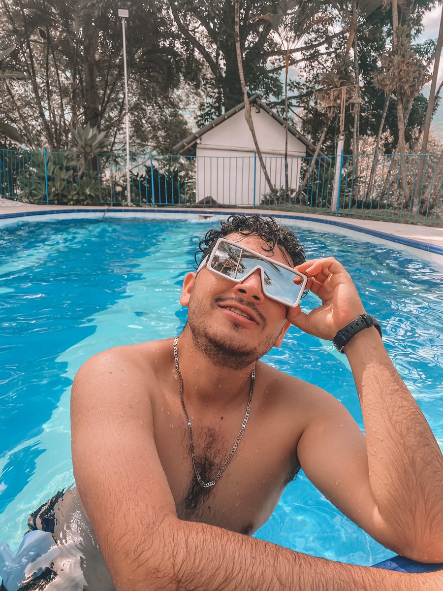 IamRaulAndres's tweet photo. Buenas! 🥵 https://t.co/ySaBy6EHSI