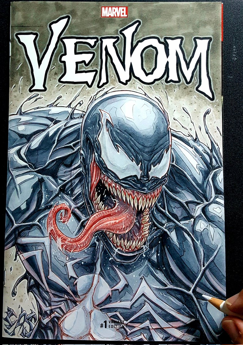 I recently had a chance to draw the spider for my little nephew and remembered I did a similar pose for the poison on a sketch cover some years ago!!!👀🧐✏️🖼🕸🕷