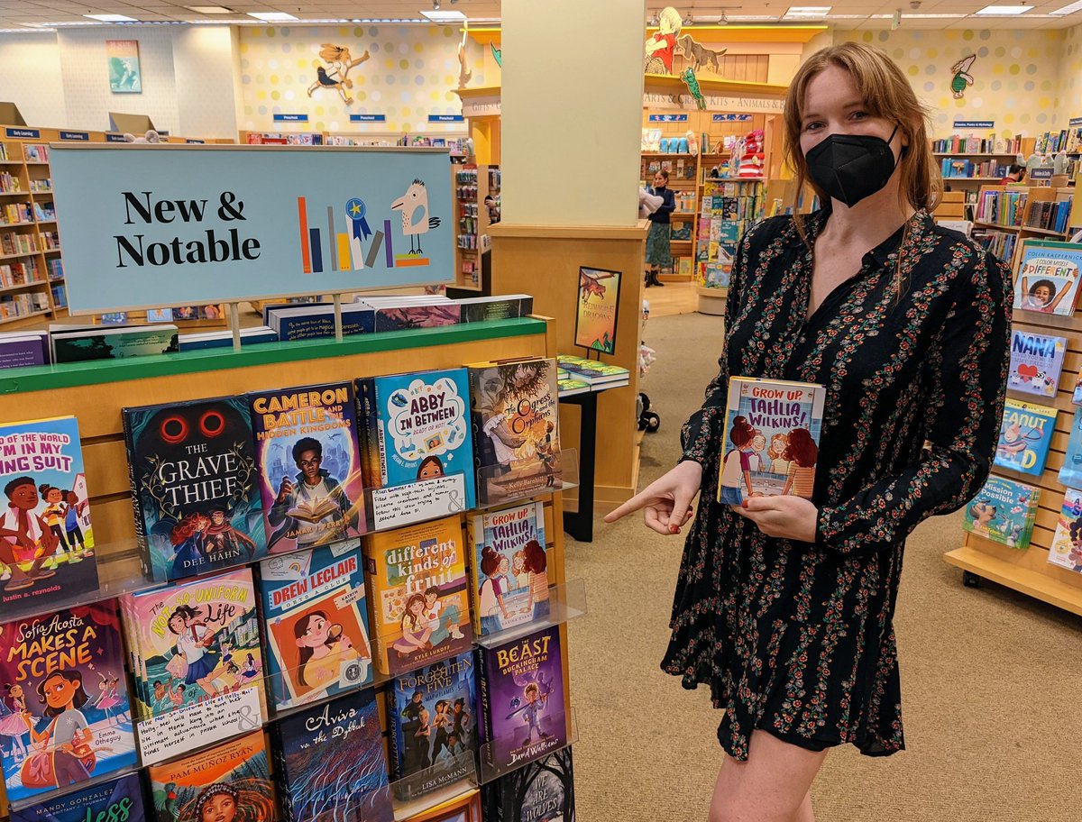 I was able to go in a couple days early to sign copies of GROW UP, TAHLIA WILKINS in the Barnes &amp; Noble at The Grove! So wild to see it in store! 

#growuptahliawilkins #22debuts