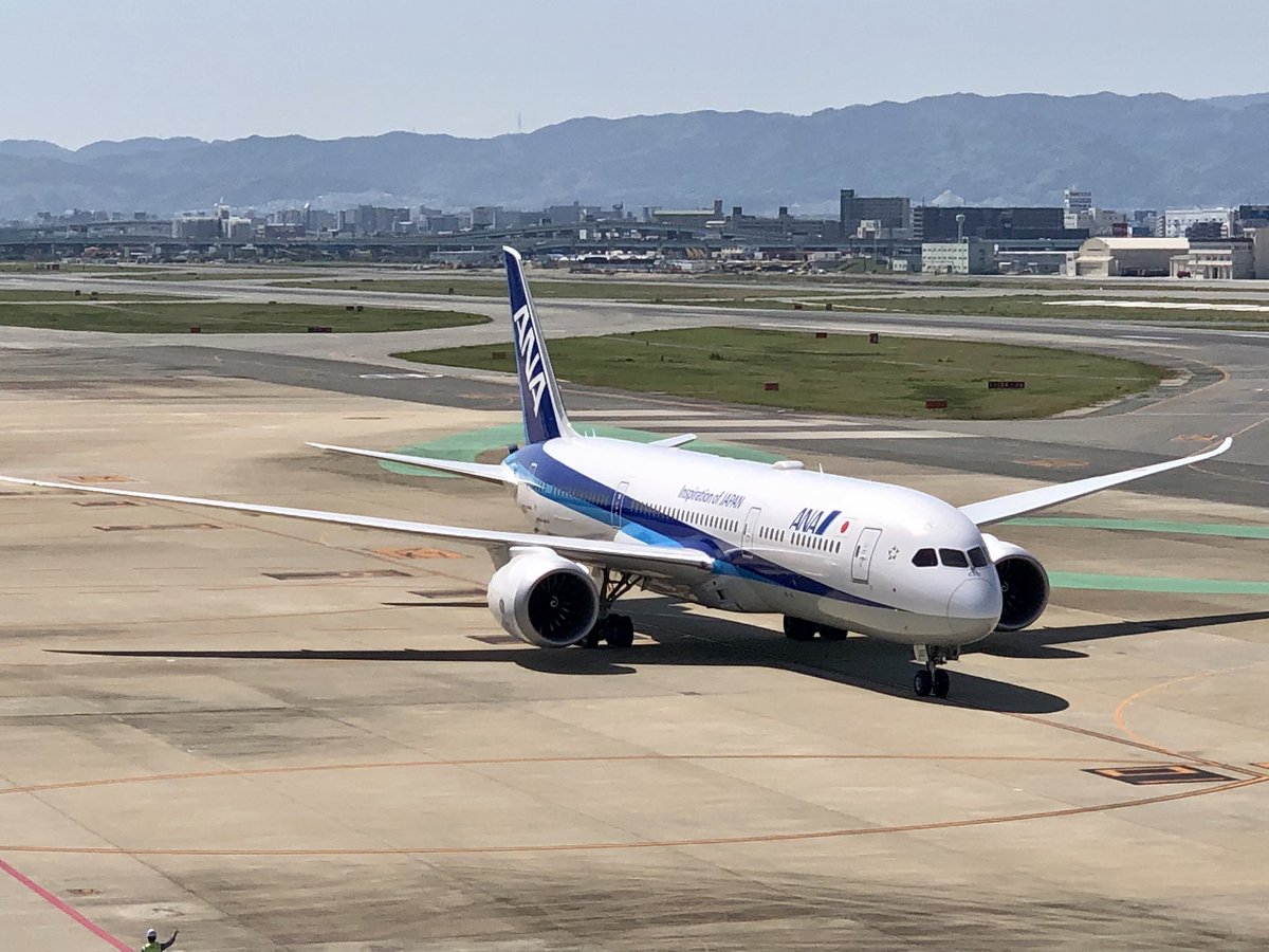 iso_pyon's tweet photo. 待望の B787-9 GEエンジン
かっこいい!
YUさんのYouTubeで予習ました
楽しんできます
@airplane_holic
#ANA #JA937A #NH248
#B787_9 #GE https://t.co/VqVc93AQt0