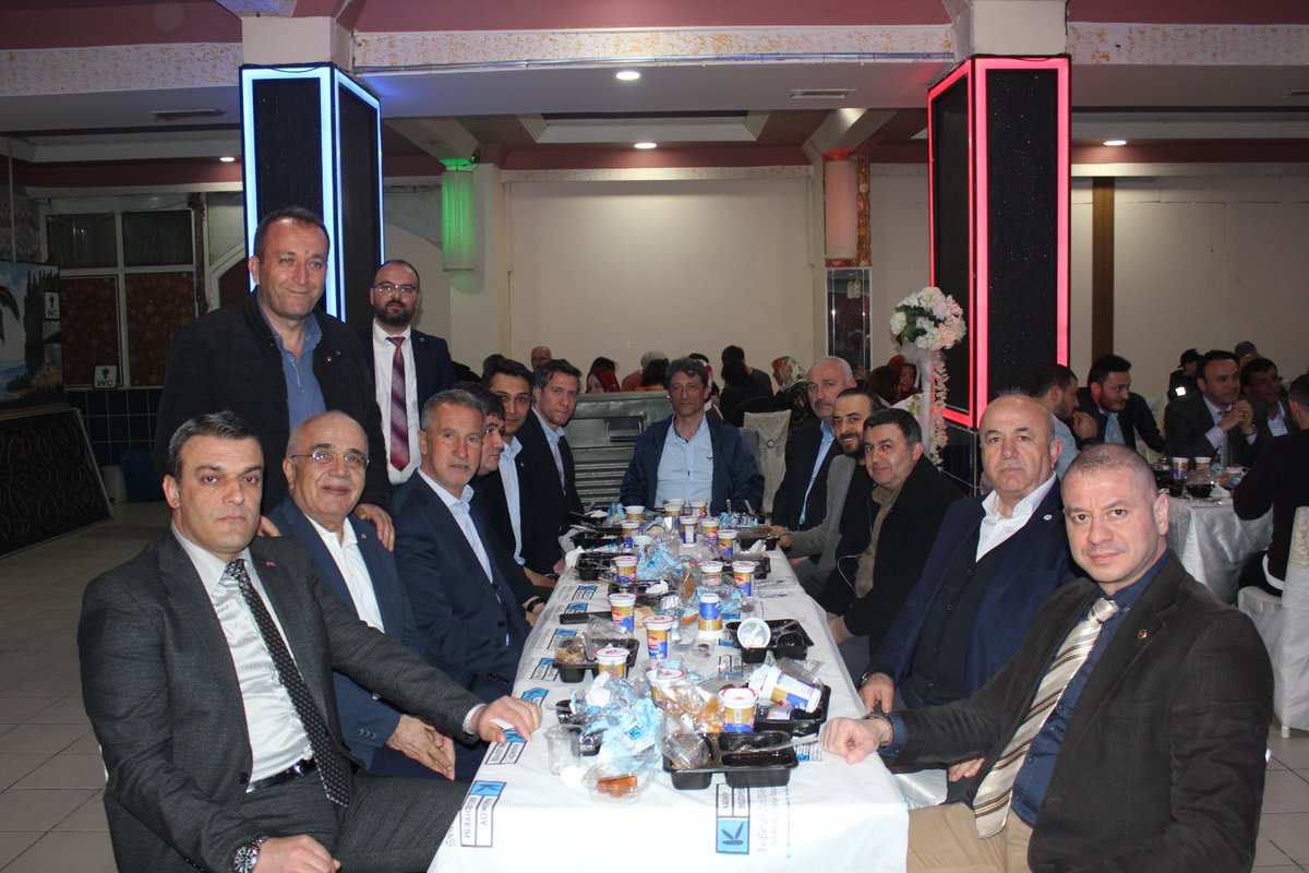 KADIKÖY ŞUBEMİZİN İFTAR PROGRAMINA KATILDIK !

Kadıköy şubemizin düzenlemiş olduğu iftar programına genel merkez yönetim kurulu arkadaşlarımızla katılarak,  hemşehrilerizle sohbet edip iftarımızı yaptık.