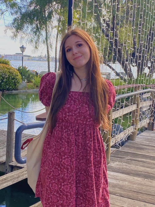 ⭐ STAR student @CaeraLearmonth, a @statepress reporter, wants to be an editor in the future. She believes the Cronkite School is preparing her for just that. 'I feel so lucky to be at a school that gives me internships & opportunities that new journalists don’t usually get.'