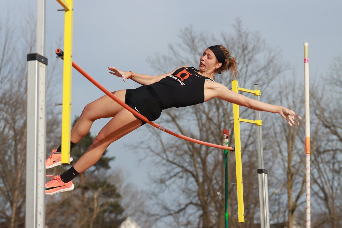 T&amp;F fares well at the Tiffin Track Carnival -- RECAP: bergathletics.com/news/2022/4/16…
A special thanks to Siggy Award winner Morgan Kocher for the photos!