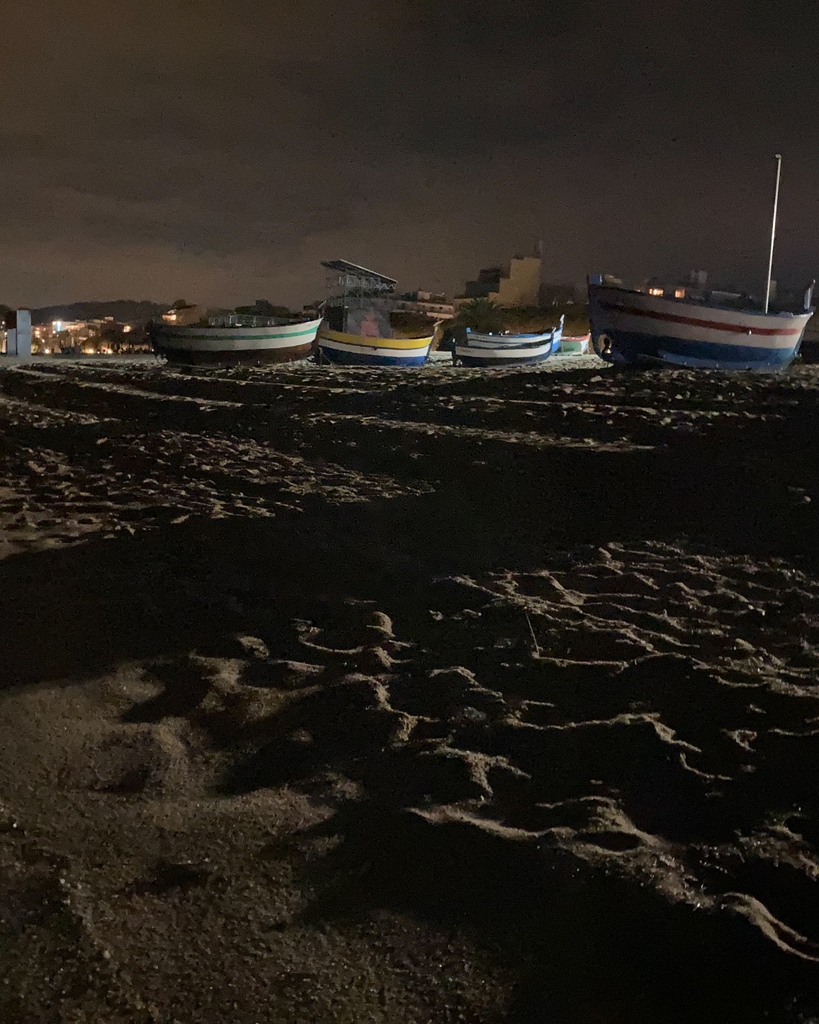 LocorumAnd's tweet photo. Innumerable steps tread the sandy undulations of this Spanish beach. They clasp small wells of shadow as the sun descends to night. The boats are without water as the sand is without sunbathers and this is why we love lateral light in spaces. #beach #shadows https://t.co/ccZq3OvcMG