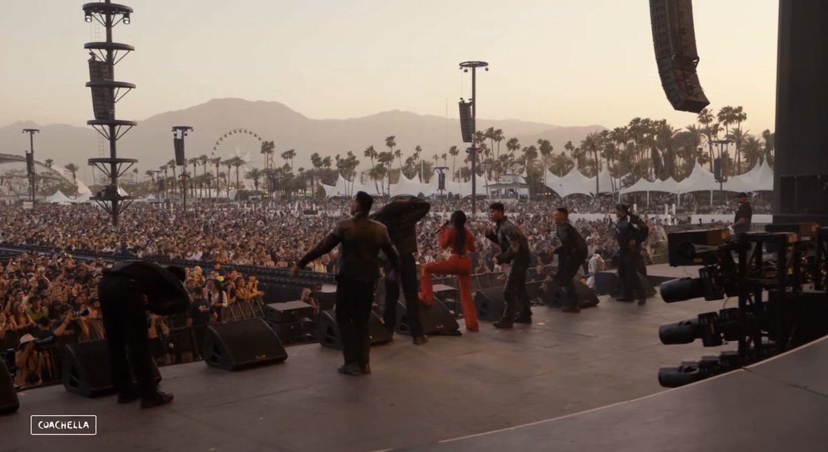 officialyupp's tweet photo. จะเอาอะไรมาต้านชี!!! ❤️‍🔥❤️‍🔥❤️‍🔥

#MILLILiveatCoachella #Coachella  #Coachella2022 https://t.co/ROp0tQNgIf