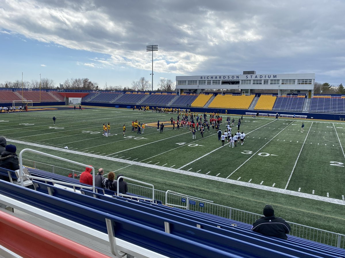 JulienJBeaulieu's tweet photo. Thanks @Queens_Football and all the coaches for a great Prospects Day today. I had a great time competing and learning about Queen’s University!
@coachtflaxman @CoachNezQU @SteveSnyderQ https://t.co/y0qfbXVHSI