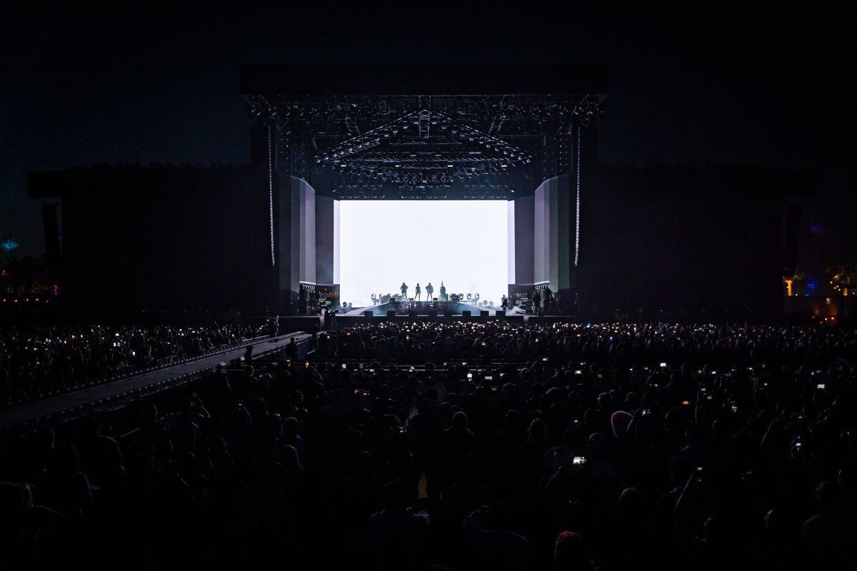 krungy21's tweet image. 2NE1 at #coachella ♥️♠️