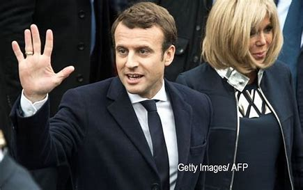 dreslincourt's tweet photo. France: les faillites d’entreprises s’envolent, +34,6% au premier trimestre. ( Source AFP)
Macron la ruine! https://t.co/gROfrRcE4W